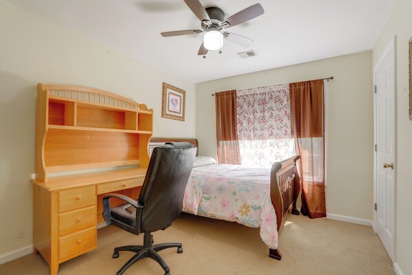 House (4 Bedrooms) | Interior - 4 Mi to Chattahoochee River: Family Home w/ Yard! (Roswell)
