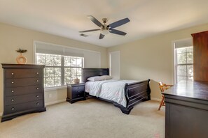 House (4 Bedrooms) | Interior