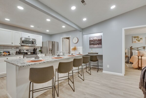 House (3 Bedrooms) | Interior - Atlanta Getaway w/ Private Yard: 3 Mi to Airport (Atlanta)