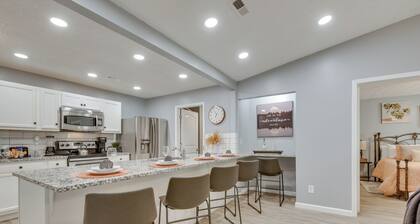 Atlanta Getaway w/ Private Yard: 3 Mi to Airport