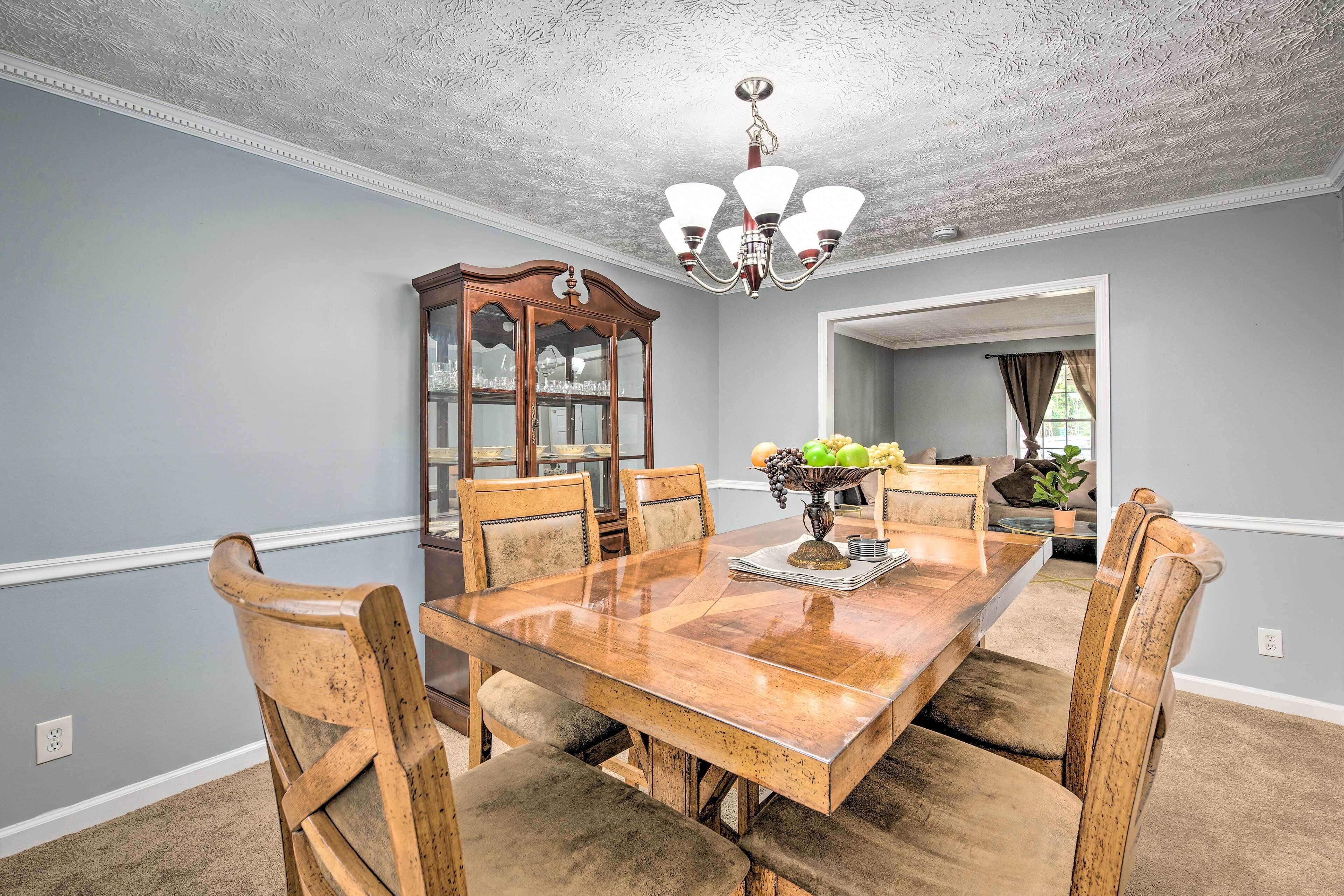 House (4 Bedrooms) | Interior