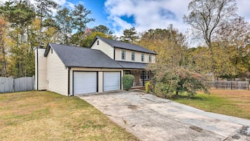 House (4 Bedrooms) | Interior