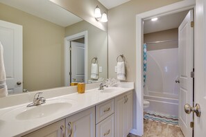 Ferienhaus (3 Bedrooms) | Badezimmer