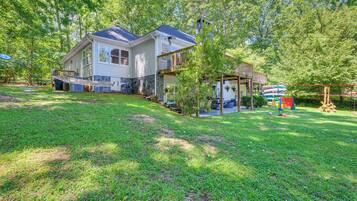 House (6 Bedrooms) | Interior