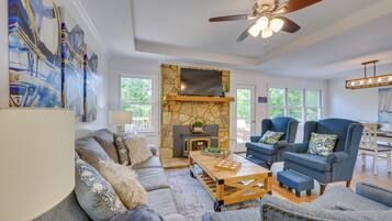 Rumah (6 Bedrooms) | Interior