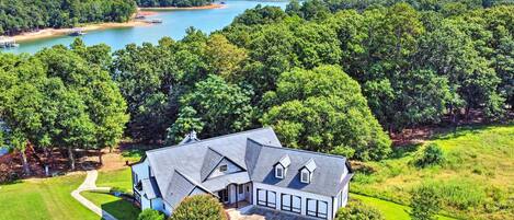 Maison (Multiple Bedrooms) | Façade de lâhĂ©bergement
