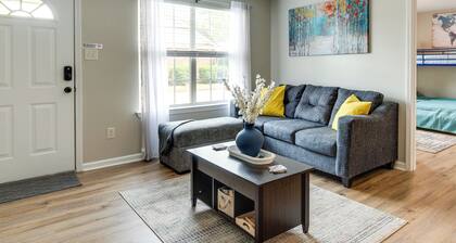 Cozy Georgia Abode w/ Patio & Grill, Near Golfing!