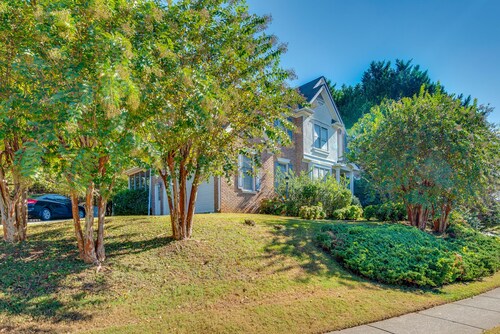 Cozy Georgia Apartment Near Theme Parks & Hiking!