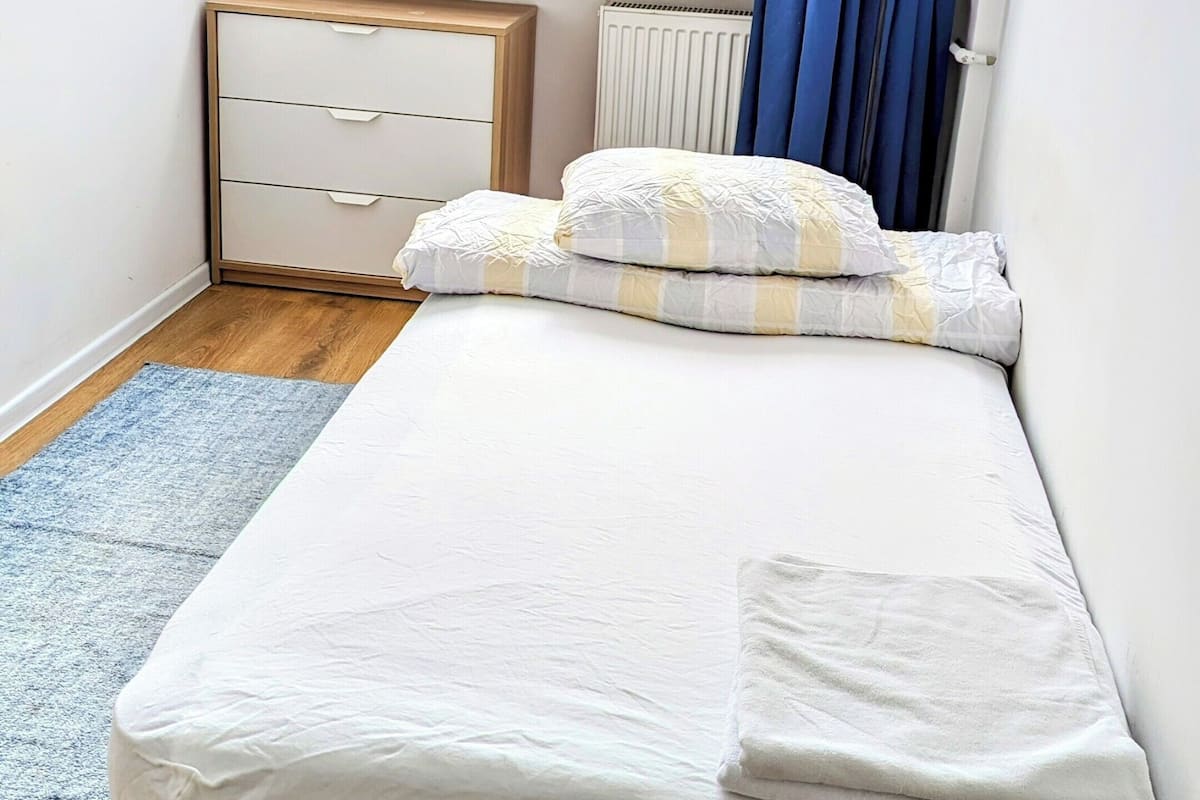 Economy Room (5) | Free WiFi, bed sheets