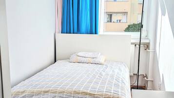 Free WiFi, bed sheets