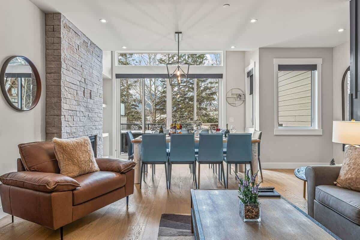TV, fireplace, stereo, offices