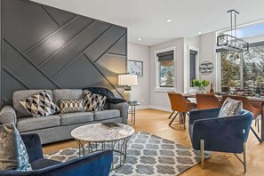 TV, fireplace, stereo, offices