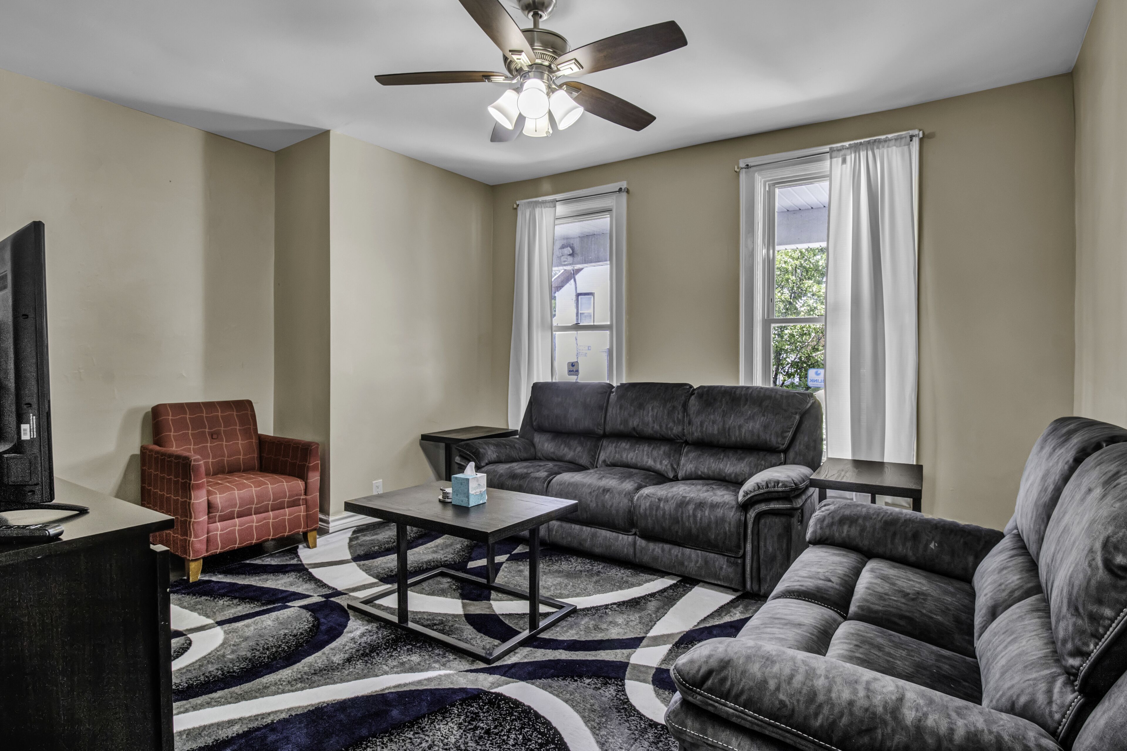3 Bedroom Apartment near Medical Campus