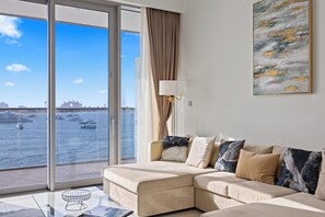Signature Apartment, 2 Bedrooms, Balcony, Sea View | Egyptian cotton sheets, premium bedding, memory foam beds, in-room safe - YOUR STAY Apartments Luxury Beachfront Living  (Dubai)