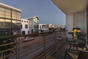 Apartment (2 Bedrooms) | Interior - Eden on the Bay 179 (Cape Town)