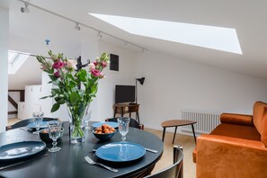 Essbereich im Zimmer