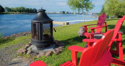 All-season waterfront 4-bedroom in Shediac