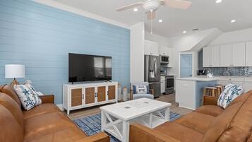 House, Multiple Beds, Pool Access, Partial Ocean View | Living area | 42-inch flat-screen TV with digital channels, TV