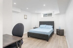 1 chambre, bureau, fer et planche à repasser, Wi-Fi gratuit