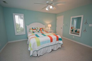 4 bedrooms, iron/ironing board, WiFi