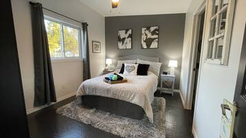 1 chambre, fer et planche à repasser, lit parapluie, Wi-Fi gratuit