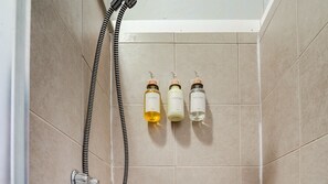 Bathroom - New Haven Oasis: Steps to Yale & Fine Dining (New Haven)