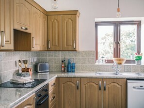 Dishwasher - 1 bedroom accommodation in Kilve, near Bridgwater (Kilve, near Bridgwater)