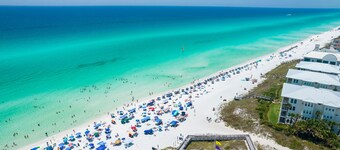 Fall Availability Perfect Beach Getaway 3 Pools, Pickle Ball & Private Beach!