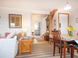 Interior - Honeysuckle Cottage - UK7678 (Golspie)