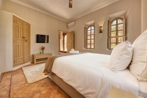 Camera Deluxe | Wi-Fi gratuito, lenzuola