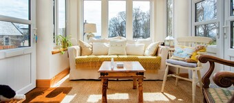 White House - UKC6895