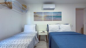 2 bedrooms, iron/ironing board, free WiFi, bed sheets - Brisa do Mar Apartment at Praia dos Anjos in Arraial do Cabo with Pool and Sauna (Vila Canaa Arraial do Cabo)