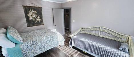 2 Schlafzimmer