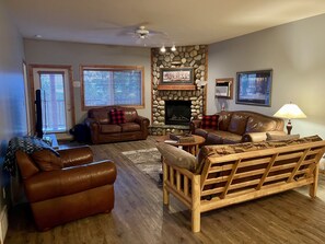 Smart-tv en een open haard