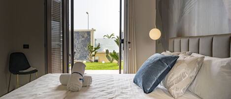 디럭스룸 | 1 개의 침실, 고급 침구, 필로우탑 침대, 객실 내 금고