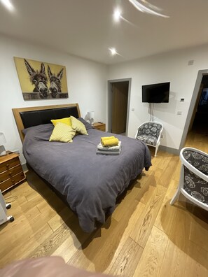 2 habitaciones, tabla de planchar con plancha y wifi gratis