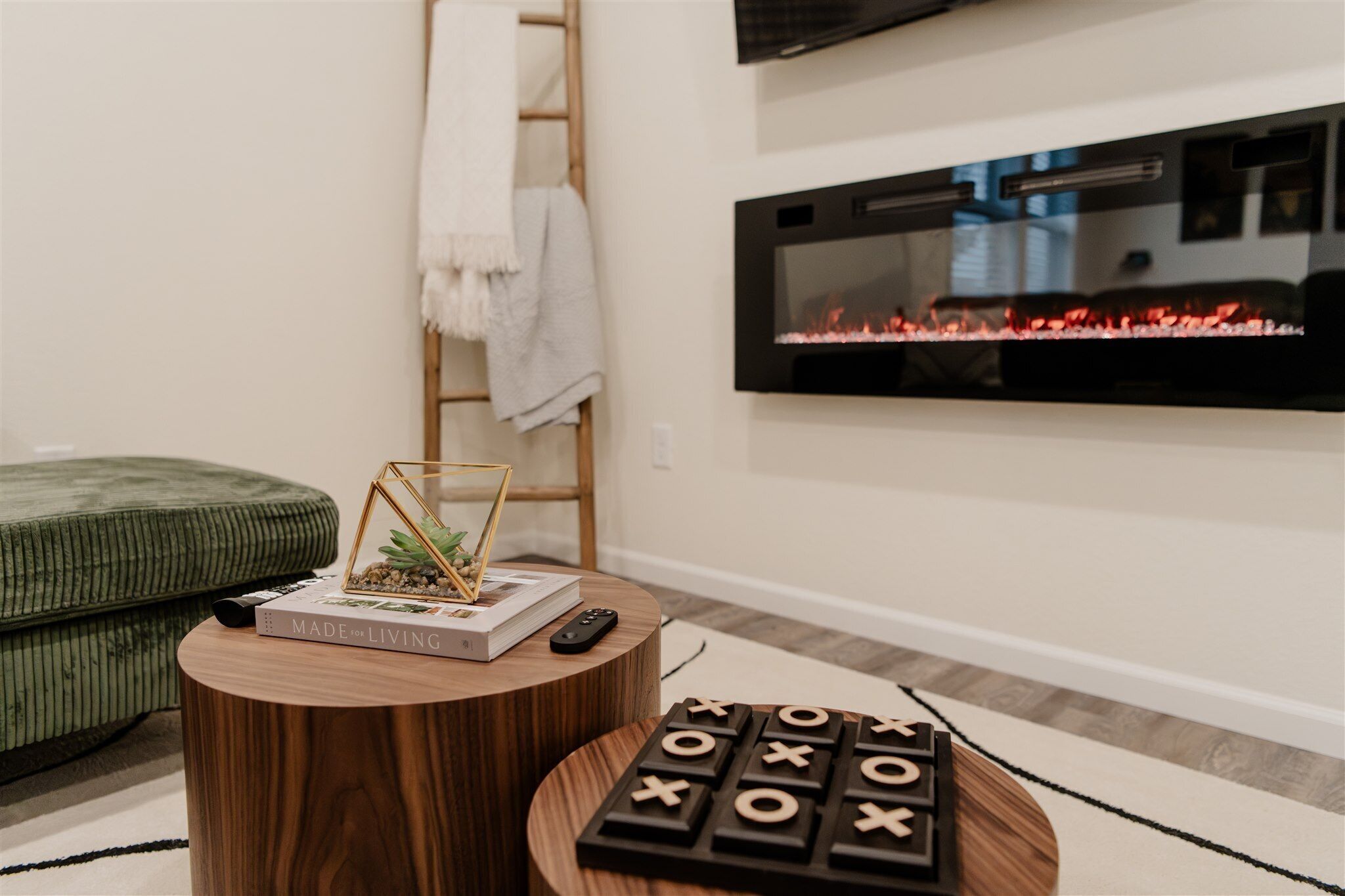 The Hidden Gem - 3 Bedroom, 2 Bath - Minutes from KU and Downtown 