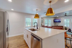 Interior - LUX Stay | 2 Exclusive Units | 1 mile to AT&T (Arlington)