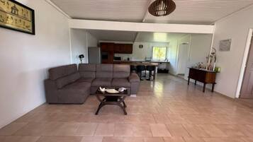 Smart TV y futbolito