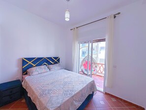 Comfort Apartment - Apartment with pool direct access to sea (Oued Laou)