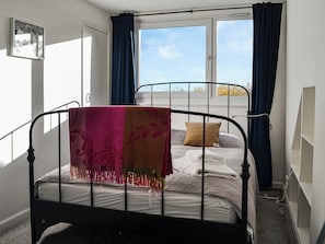 3 chambres, accès au Wi-Fi (inclus), literie fournie