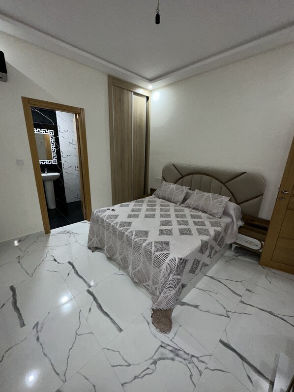 3 Schlafzimmer, kostenloses WLAN, Bettwäsche