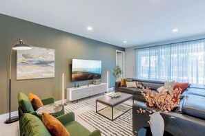 Televisor, videojocs i oficines