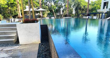 Luxury Studio with pools , 150 m. from Black Sea beach