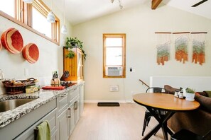 Interior - Cozy Neighborhood Spot Close to Downtown (Denver)