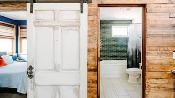 1 habitación, escritorio, tabla de planchar con plancha y wifi gratis