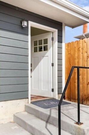 Exterior detail - Cozy Neighborhood Spot Close to Downtown (Denver)