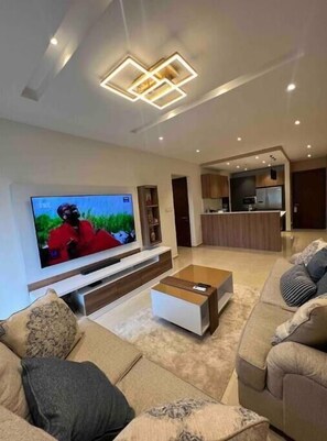 Living area - Family friendly feel at Solaris Osu (Accra)