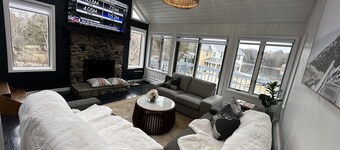 Butternut Lux Ski Chalet on Lake with Hot Tub & Sauna Near Great Barrington