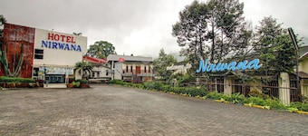 OYO Life 90071 Paralayang View
